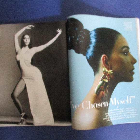 VOGUE Magazine Kim Kardashian Mar 2022 Kims New World / Hugh Jackman / Body Lang - Picture 2 of 8